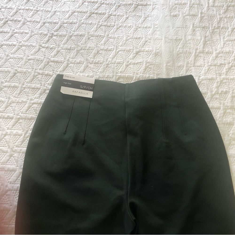 NWT Rafaella Sport Forest Green Slim High Rise Pleated Women's Pants Size Small - Picture 6 of 7